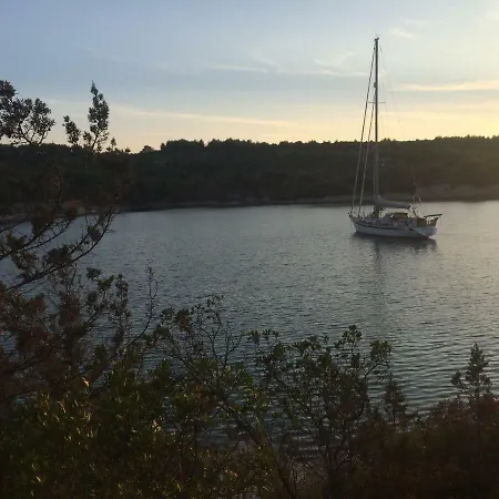 - Bianca Stari Grad (Hvar)
